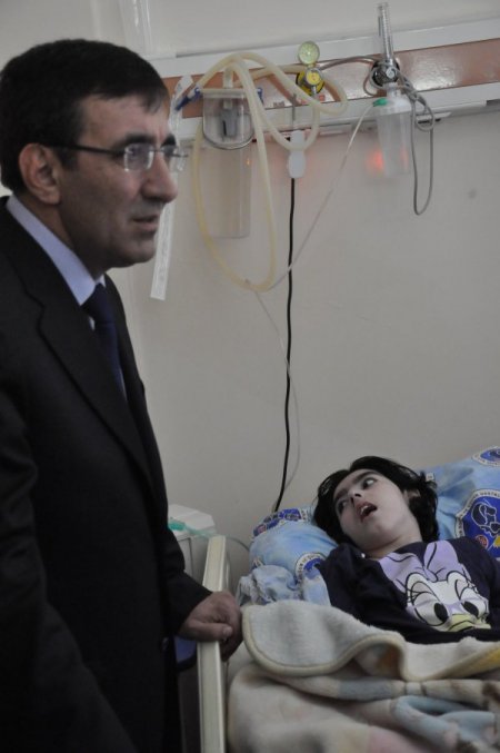 Bakan Yılmaz: Bayramlar, barış için kardeşlik için birer fırsattır