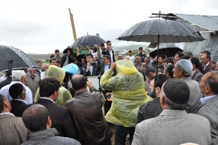 Bakan Yılmaz: Burada yetişecek gençlerimiz kandil gibi etraflarını aydınlatacak
