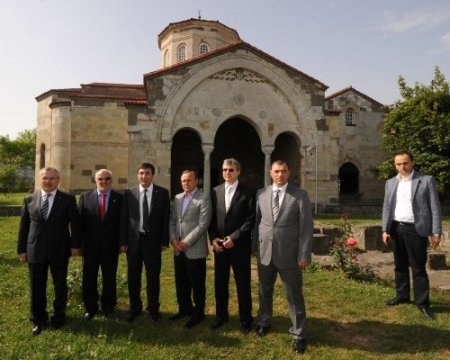 Bakan Yılmaz: Doğu Karadeniz alternatif turizme uygun