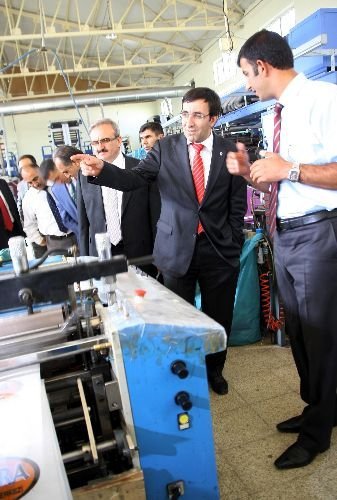 Bakan Yılmaz: Girişim Ve Üretim Kültürünün Gelişmesi Doğu'da Diğer Meselelere Bakış Açısını Da Değiştirir