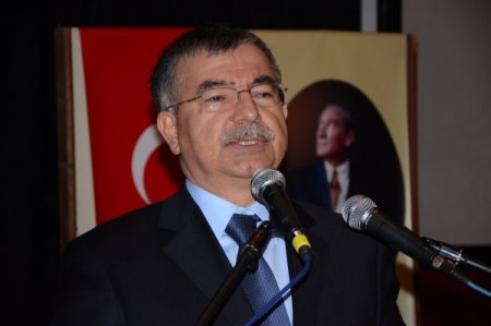 Bakan Yılmaz: Savaş uçağı dışında savunma sanayi için bütün ürünleri üretiyoruz
