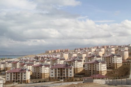 Bakan Yılmaz: Terör örgütü yatırım ortamına zarar veriyor