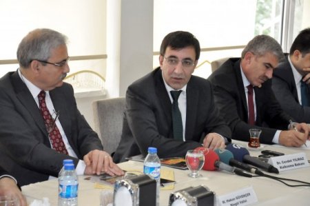 Bakan Yılmaz: Türkiye, er veya geç bu meseleleri geride bırajacak