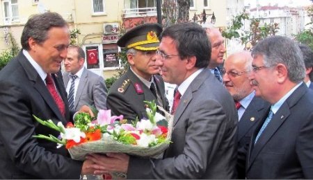 Bakan Yılmaz: Türkiye büyük projeleri yapabilecek teknik ve finansal güce sahip