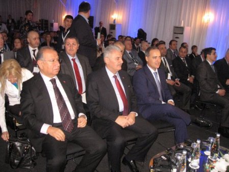 Bakandan arama motoru sitelerine: Bir tek vergi dairesini aramıyorlar