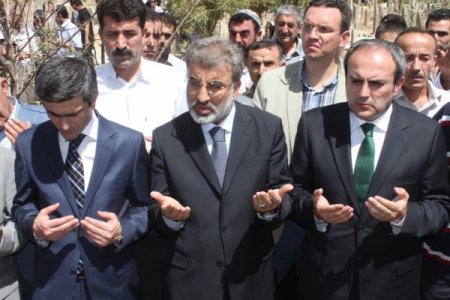 Bakanlar, Cizre’de Taziye Ziyaretinde Bulundu