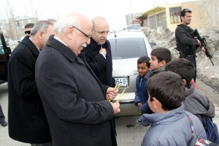 Bakanlar Başkale’ye geldi