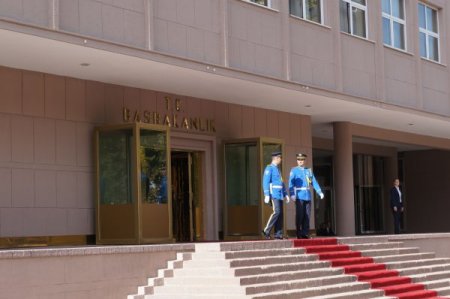 Bakanlar Kurulu, ana dilde savunmayı görüşecek