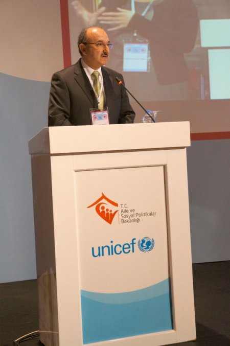 Bakanlık, 1 milyon 300 bin engelli ve yaşlıya maaş bağladı