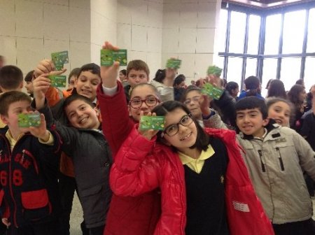 Bakanlık çocuklara ‘çevre müfettiş kartı’ dağıtıyor