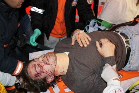 Bakırköy'de kaza: 3 yaralı