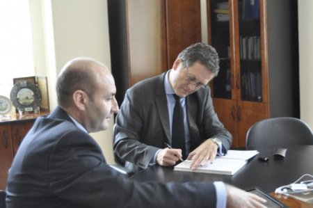 Bakü Büyükelçisi Coşkun: Gelecek neslin yetiştirildiği bu okullar çok önemli