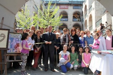 Balibey Hanı, bahar sezonunu sergiyle açtı