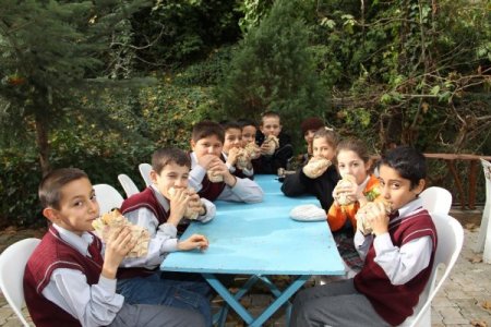 Balık ekmek şenliği İzmir’in beldelerine taşındı