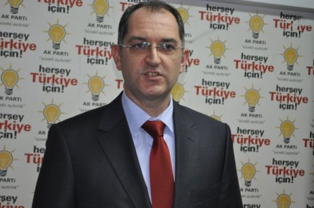 Balıkesir Ak Parti'de Adaylık İçin İlk Başvuruyu İşadamı Özdamar Yaptı