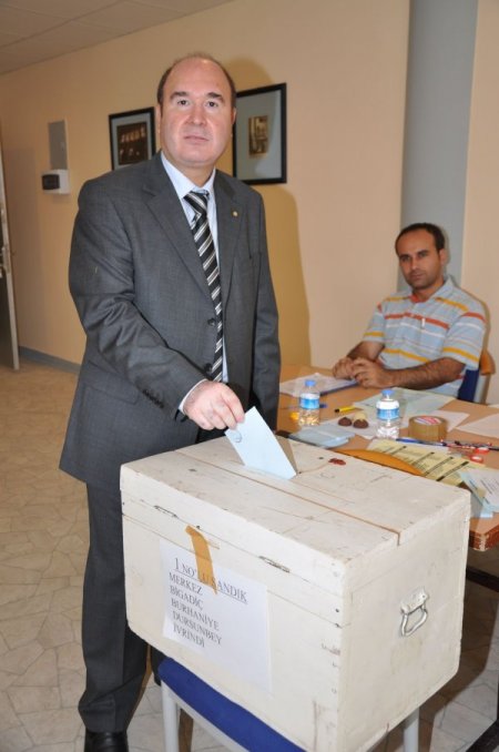 Balıkesir Barosu Başkanlığı'na Yaşar Meyvacı tekrar seçildi