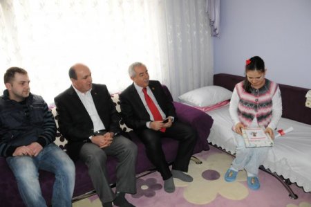 Balıkesir Belediyesi Doğan Her Bebeğe Hemşehrilik Beratı Veriyor