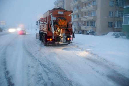 Balıkesir Belediyesi Yolları Açmak İçin 150 Ton Tuz Kullandı