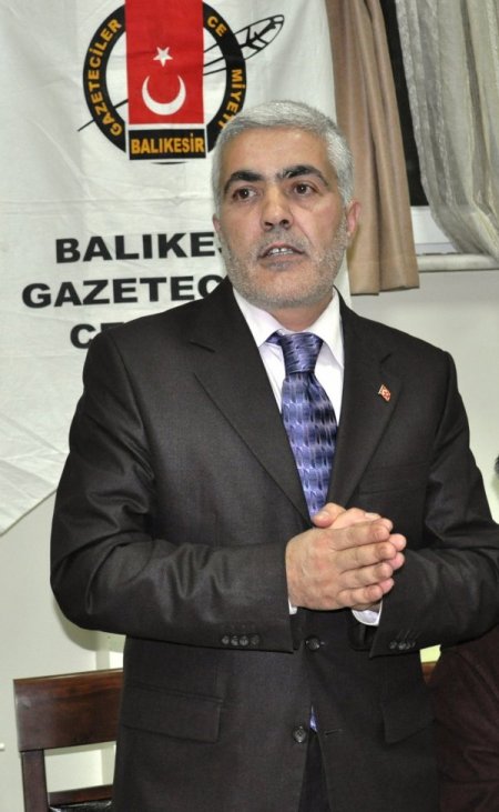 Balıkesir Gazeteciler Cemiyeti Başkanı Demir: Türkiye Alacakaranlık Dönemleriyle Yüzleşmeli