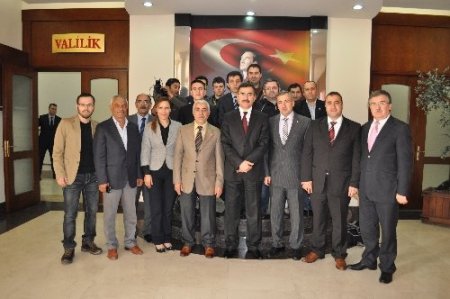 Balıkesir Gazeteciler Cemiyeti'nin yeni yönetimi protokolü ziyaret etti