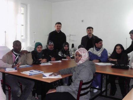 Balıkesir Halk Eğitim Merkezi Türkçe kursu düzenledi