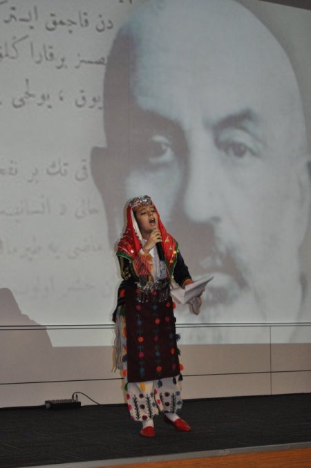 Balıkesir Merve Derneği yetiştirme yurdundaki kız öğrencilere program düzenledi