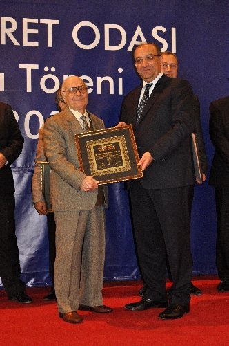 Balıkesir Ticaret Odası 343 üyesine takdir beratı verdi