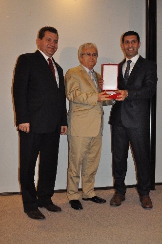 Balıkesir Ticaret Odası'nın yeni yönetimi ilk meclis toplantısını yaptı