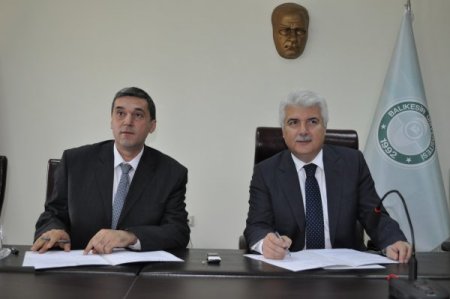 Balıkesir Üniversitesi fıstık çamından para kazanacak