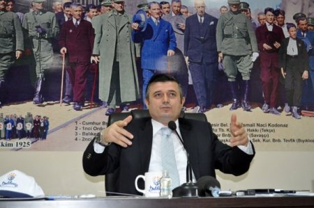 Balıkesir Valiliği'ne Batman Valisi Turhan Atandı