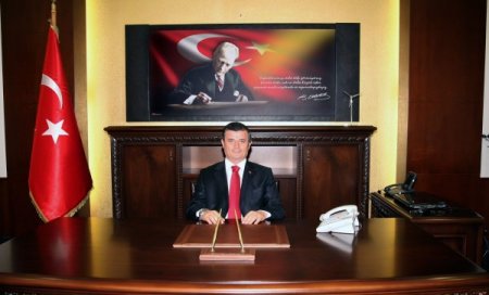 Balıkesir Valiliği'ne Batman Valisi Turhan Atandı