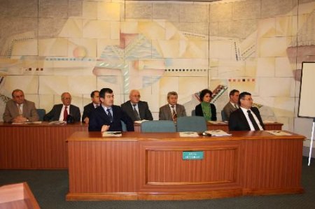 Balıkesir Valisi Arslan'dan Memurlara Uyarı: Lütfen Boş İşlerle Uğraşmayın