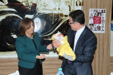 Balıkesir Valisi Turhan: Aile toplumu birarada tutan önemli bir güç kaynağıdır