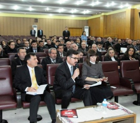 Balıkesir Valisi Turhan: Eğitimde başarı için şok tedavi yapılmalı