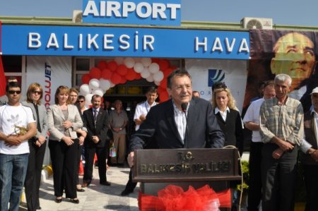 Balıkesir'de 19 ayda yaklaşık 18 bin uçakla seyahat etti