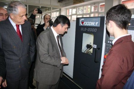 Balıkesir'de Beş Yılda 5 Bin 500 Kişiye Meslek Öğretilecek