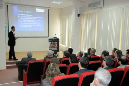 Balıkesir'de memurlara stres yönetimi ve öfke kontrolu anlatıldı