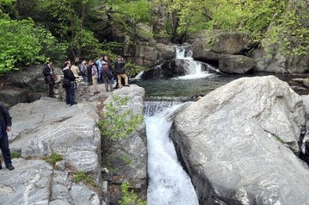 Balıkesir'deki gazeteciler Kazdağları'nın zirvesine çıktı