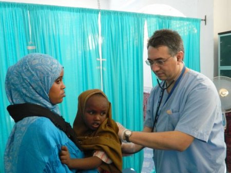 Balıkesirli gönüllü doktorlar Somali'ye gidiyor