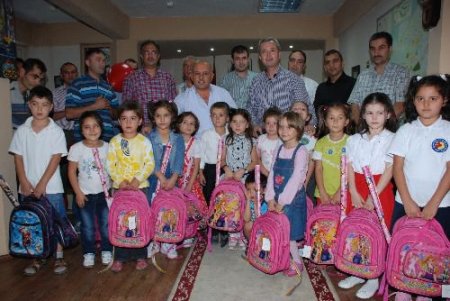 Balıkesirli Öğrencilerin Okul Malzemesi Bakkallar Odası'ndan