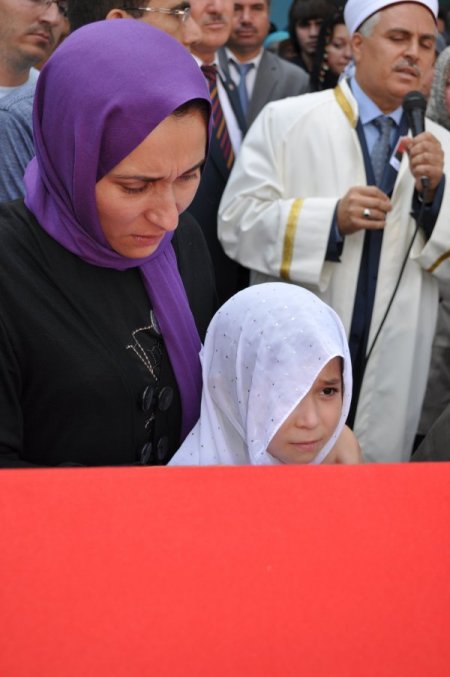 Balıkesirli şehit uzman çavuş son yolculuğuna uğurlandı