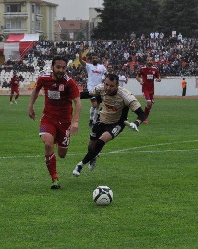 Balıkesirspor: 2 - İskenderun Demir Çelikspor: 0