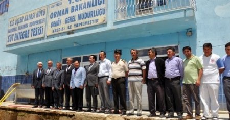 Balkanlıoğalu, 104 köylünün ortak kurduğu süt tesisini inceledi