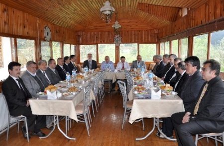 Balkanlıoğlu: Birlik ve beraberlik muhafaza edilirse memleketin itibarı artar