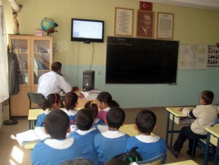 Balkar İlköğretim Okulu'na Bilgisayar Destekli Eğitim Sistemi Kuruldu
