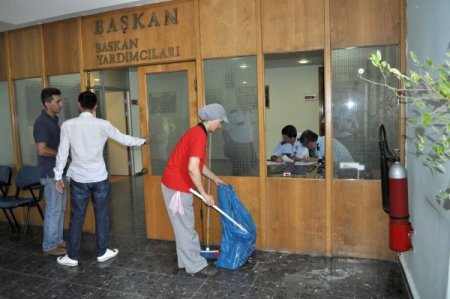 Balkesir Belediye Başkanı Ok ve yardımcısının darp edildiği iddiası