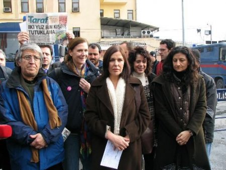 Balyoz Darbe Planı'na Suç Duyurusu