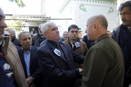 Balyoz davası tutuklusu emekli Tuğgeneral Tutkun annesinin cenazesine katıldı