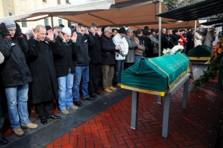 Balyoz Sanığı Balanlı, Kayınpederinin Cenazesine Katıldı
