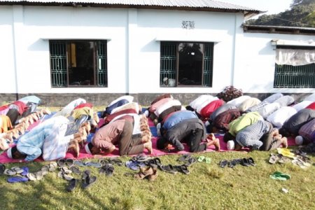 Bangladeş'te bayram namazı